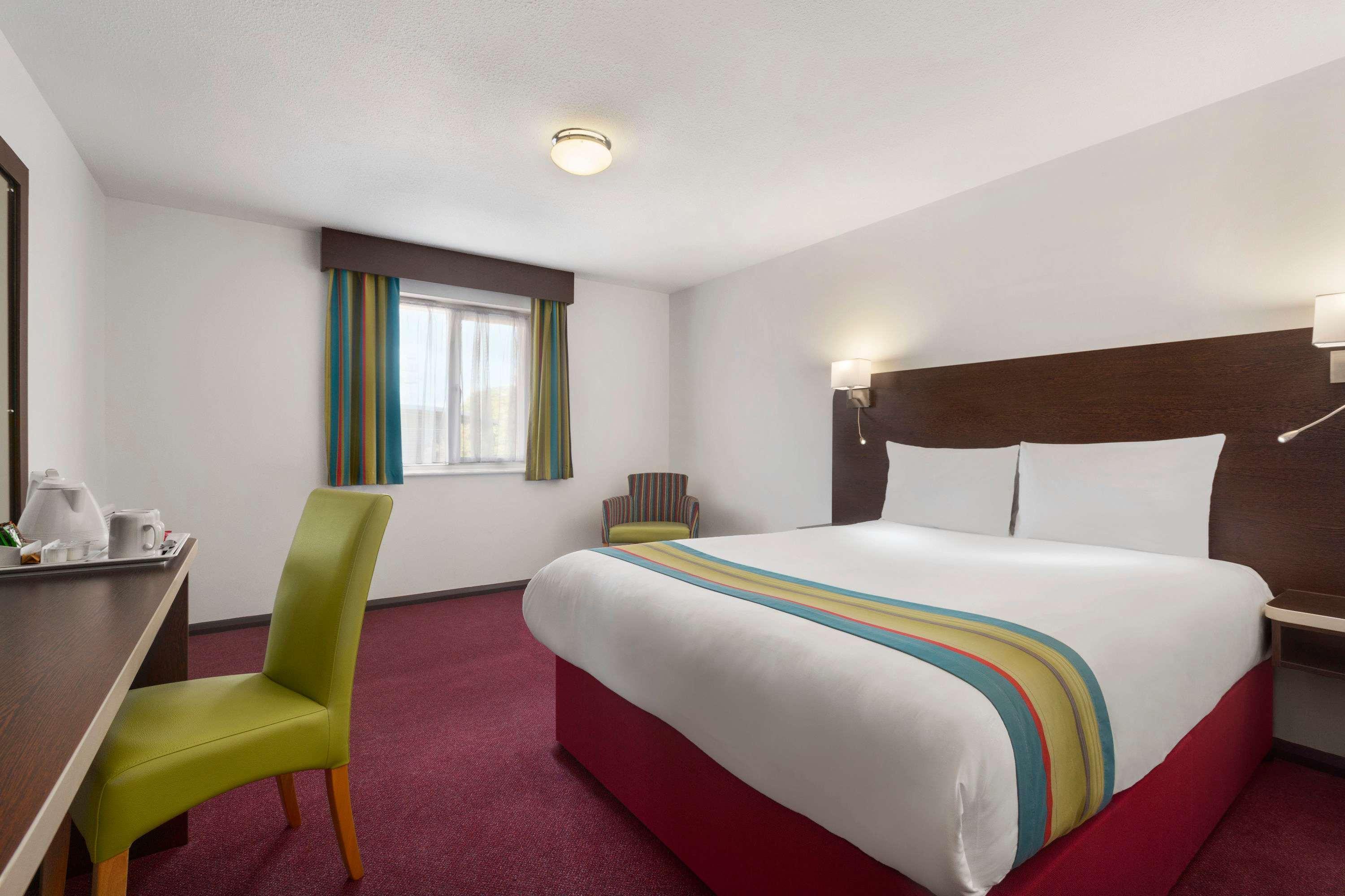 Ramada London South Mimms Hotel Potters Bar Kültér fotó