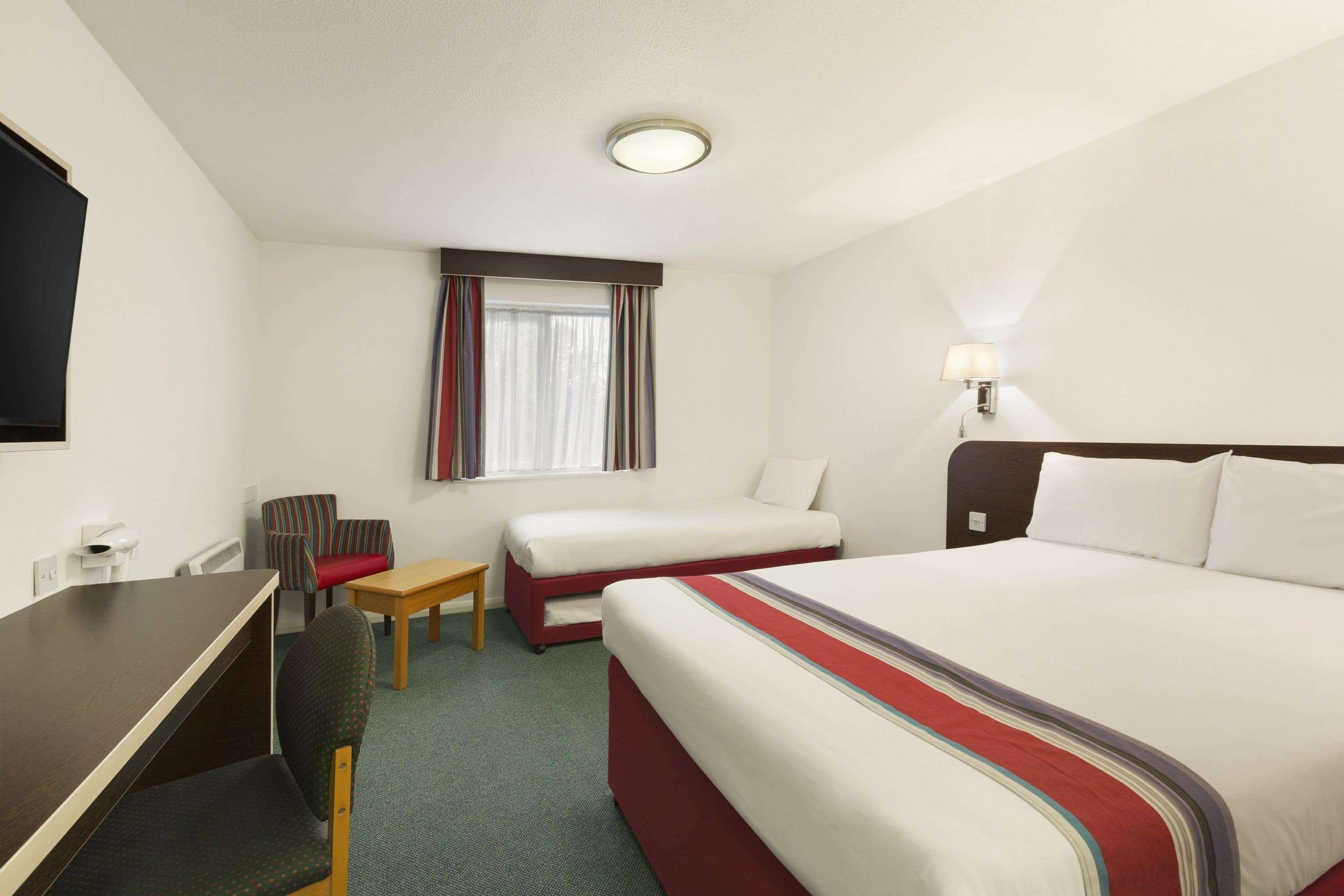 Ramada London South Mimms Hotel Potters Bar Kültér fotó
