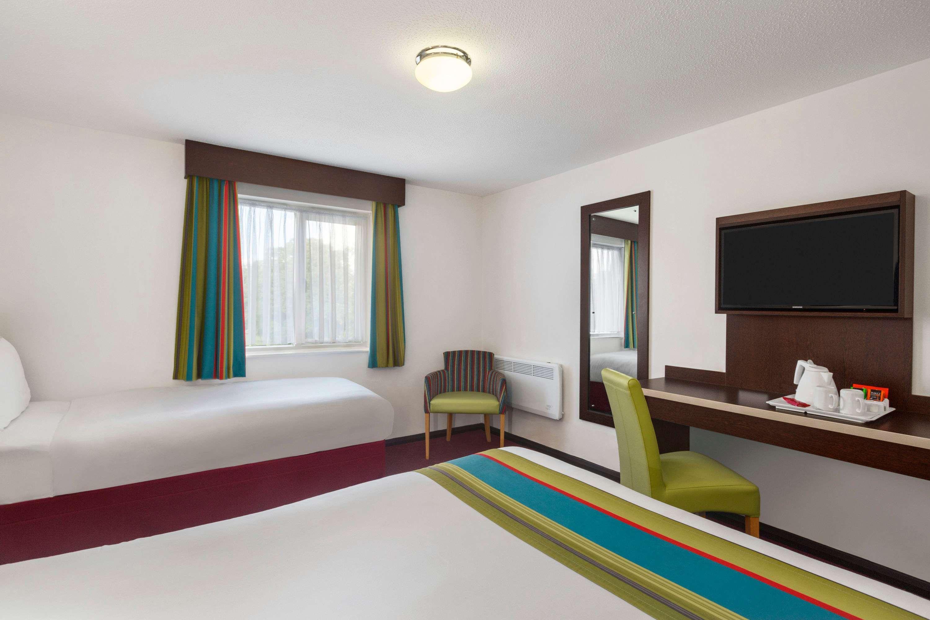 Ramada London South Mimms Hotel Potters Bar Szoba fotó
