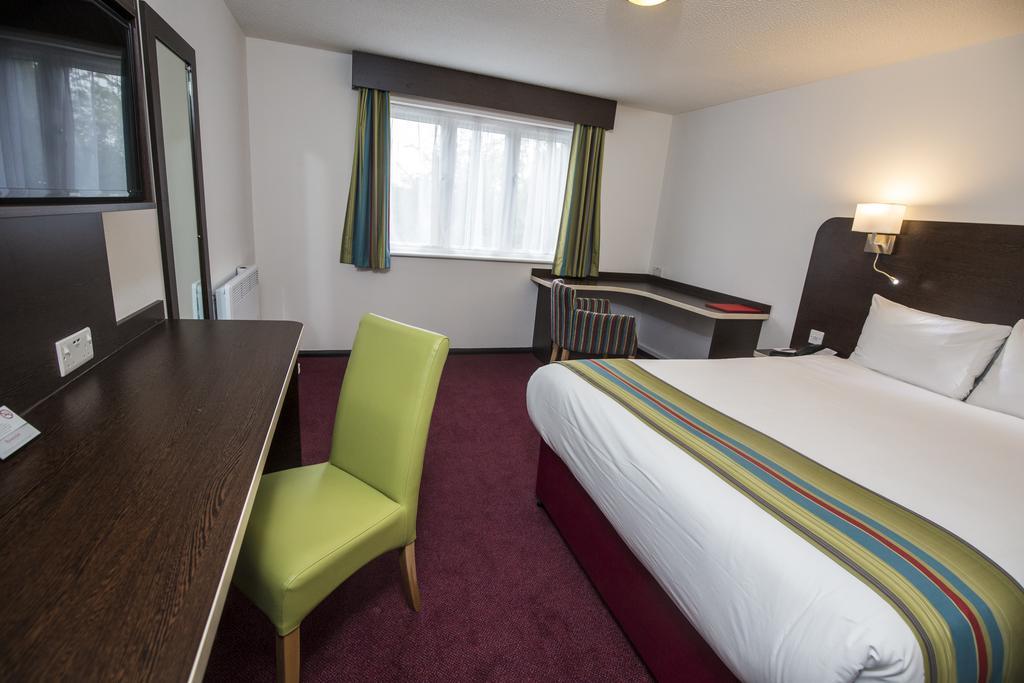 Ramada London South Mimms Hotel Potters Bar Kültér fotó