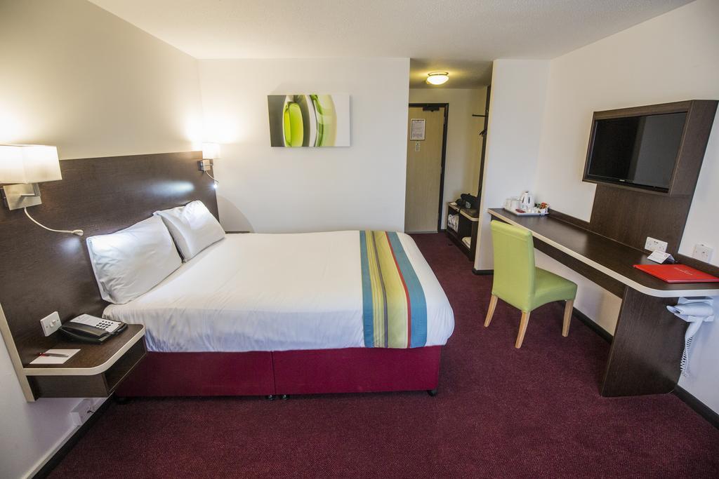Ramada London South Mimms Hotel Potters Bar Kültér fotó